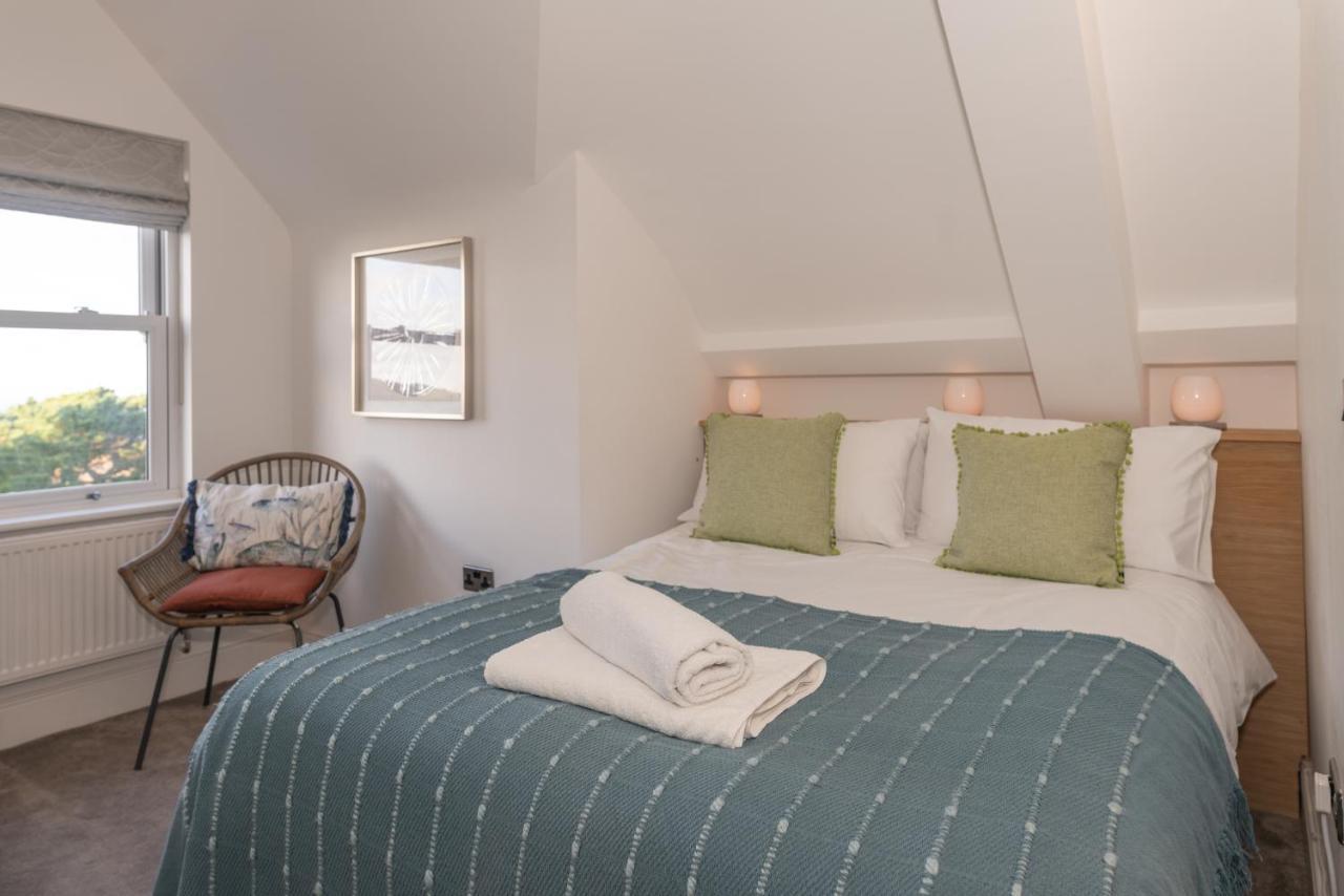 Larkrise - 3 Bed Penthouse-Sleeps 6-Tjslr Lägenhet Woolacombe Exteriör bild