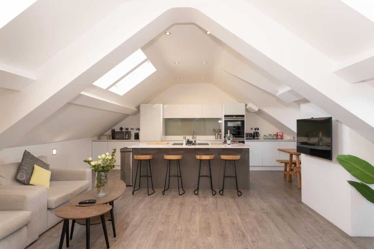 Larkrise - 3 Bed Penthouse-Sleeps 6-Tjslr Lägenhet Woolacombe Exteriör bild